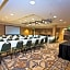 Holiday Inn Express & Suites Sacramento NE Cal Expo By IHG