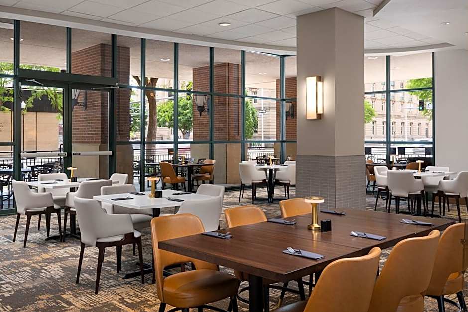 Embassy Suites By Hilton Hotel Lincoln