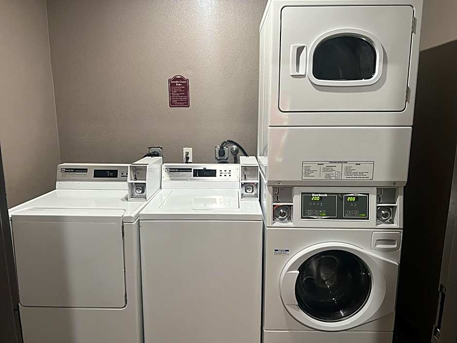 Studio 6 Suites Mesa AZ Near Downtown & Sloan Park