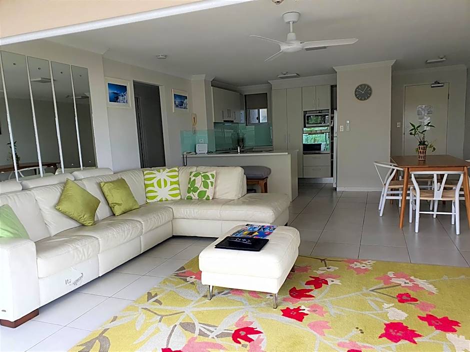 Pacific Surf Absolute Beachfront Apartments