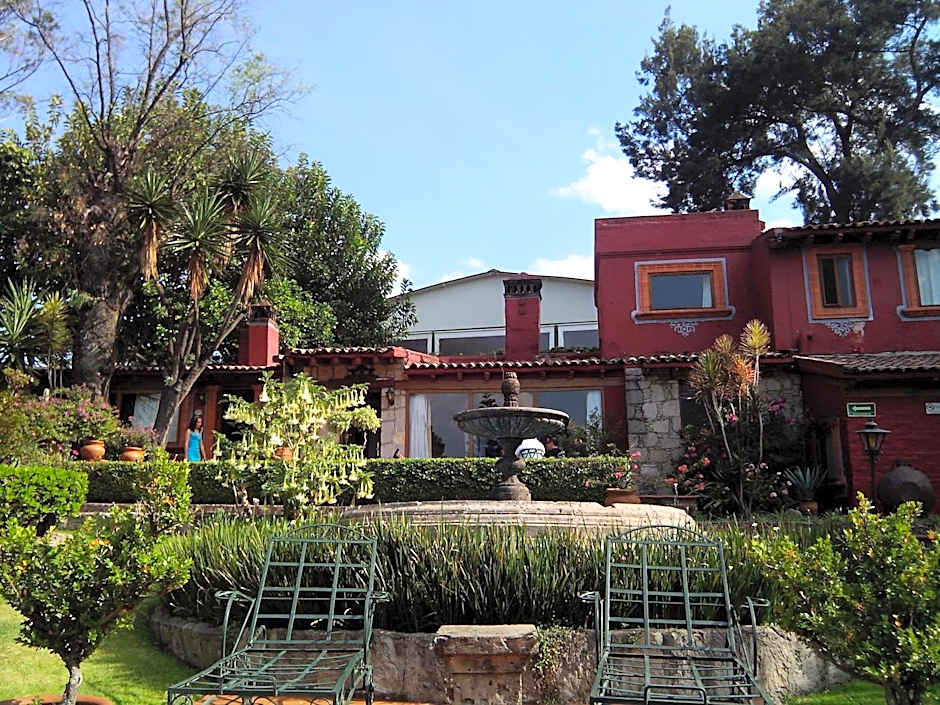 Villa San Jose Hotel & Suites