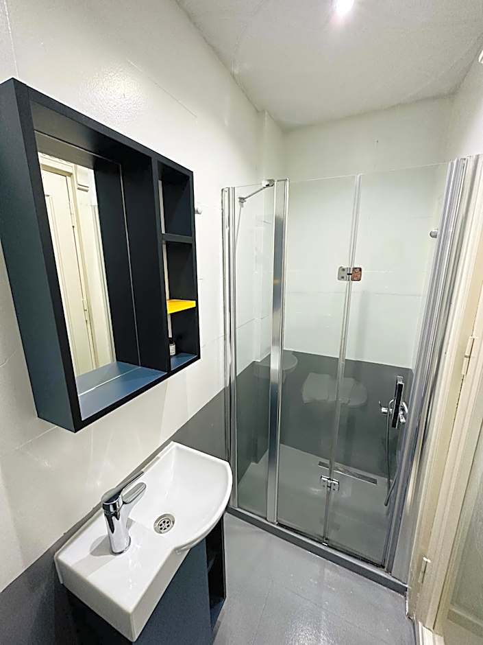 La Petite Maison Hotel