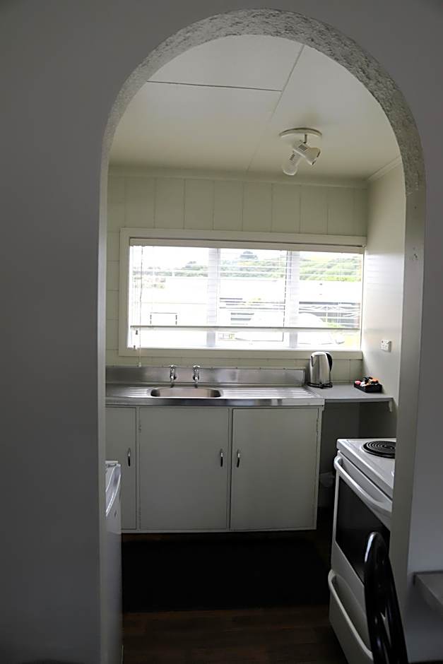 Sierra Beachfront Motel