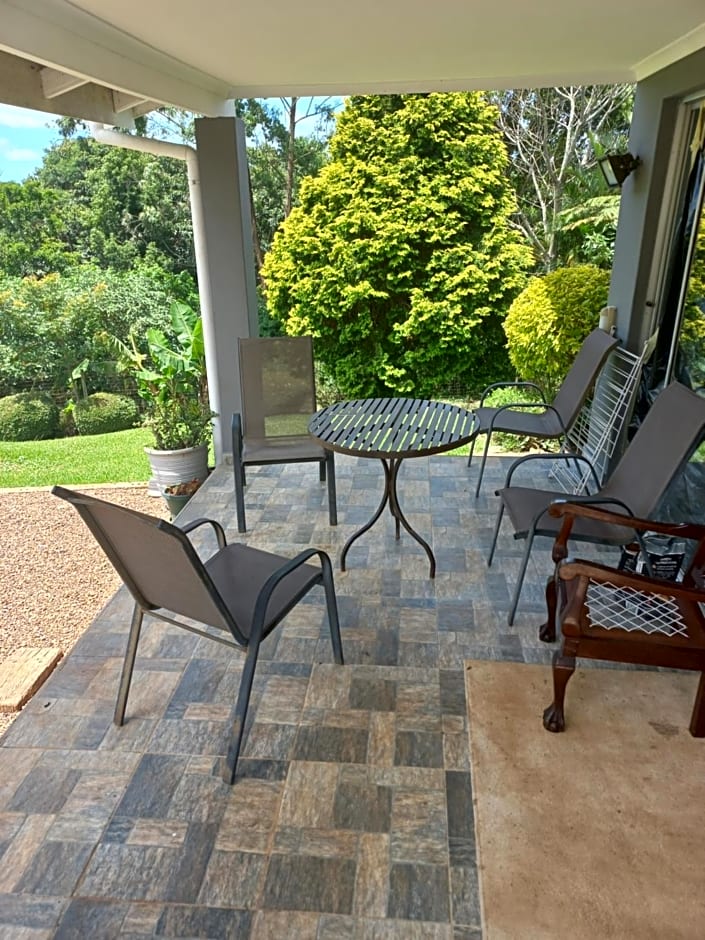 Queenz Bed & Breakfast