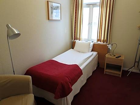 Economy Single Room