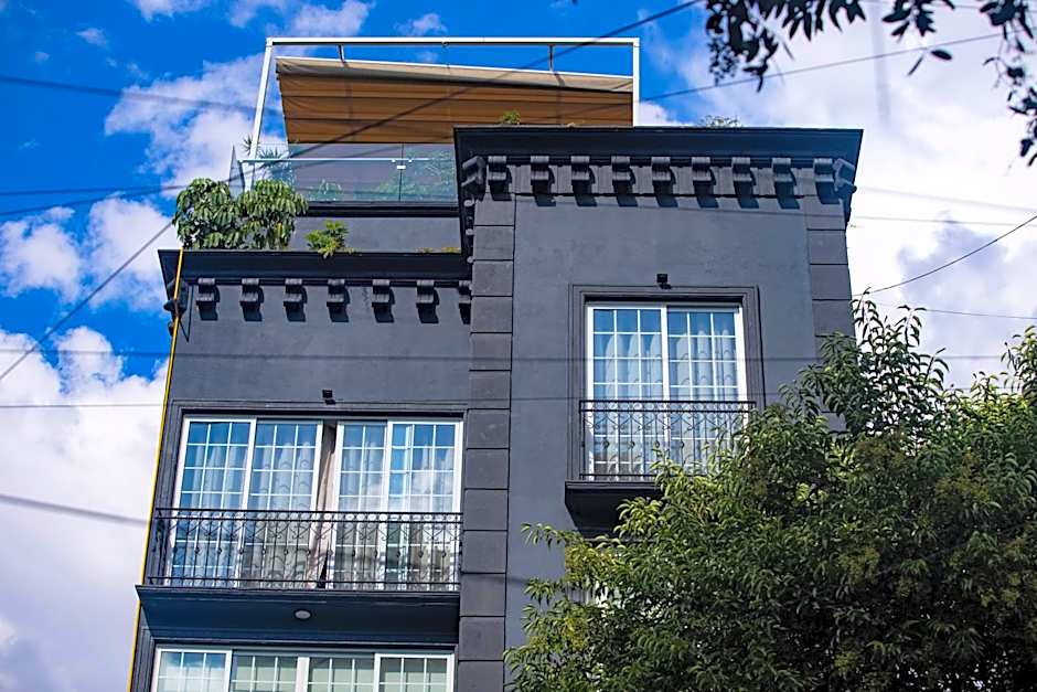 Reforma Guest House