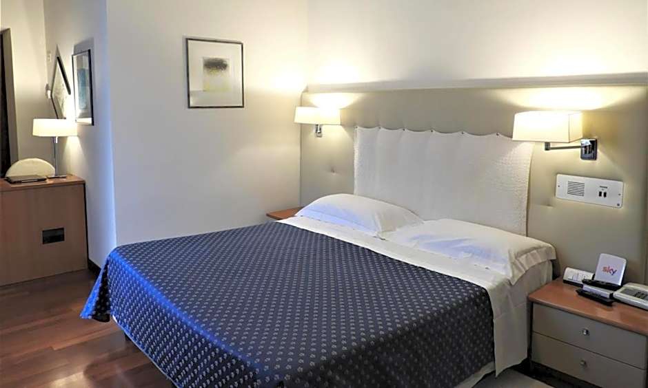 Deco Hotel