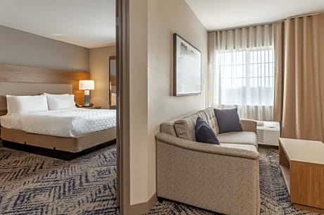 One-Bedroom Suite