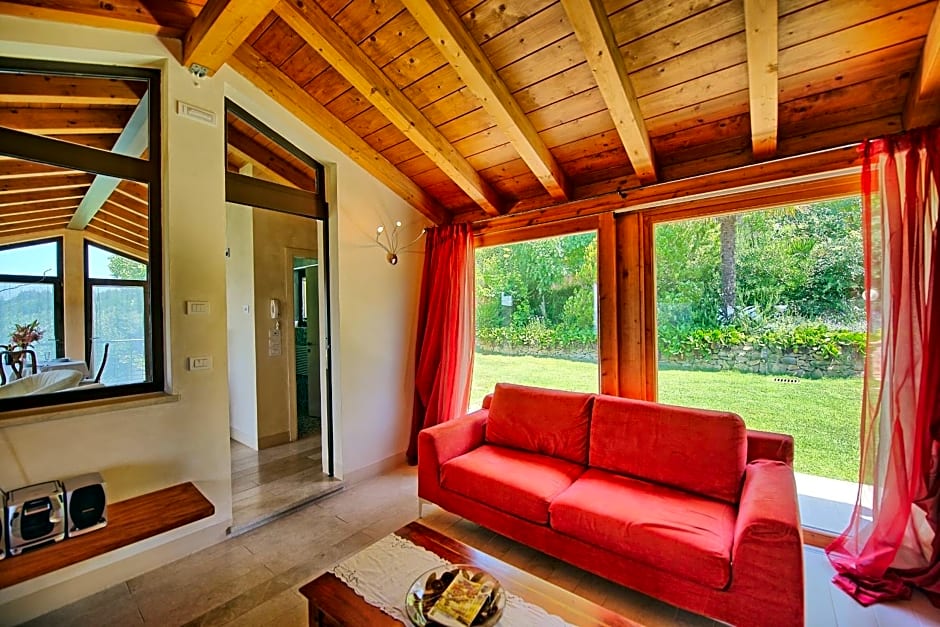 Villa Casa Lucia by PosarelliVillas