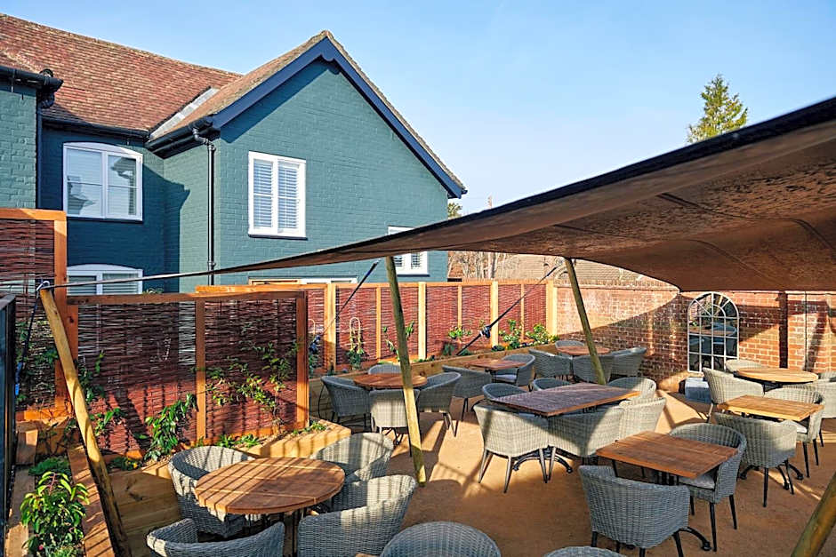 Hare and Hounds - Newbury