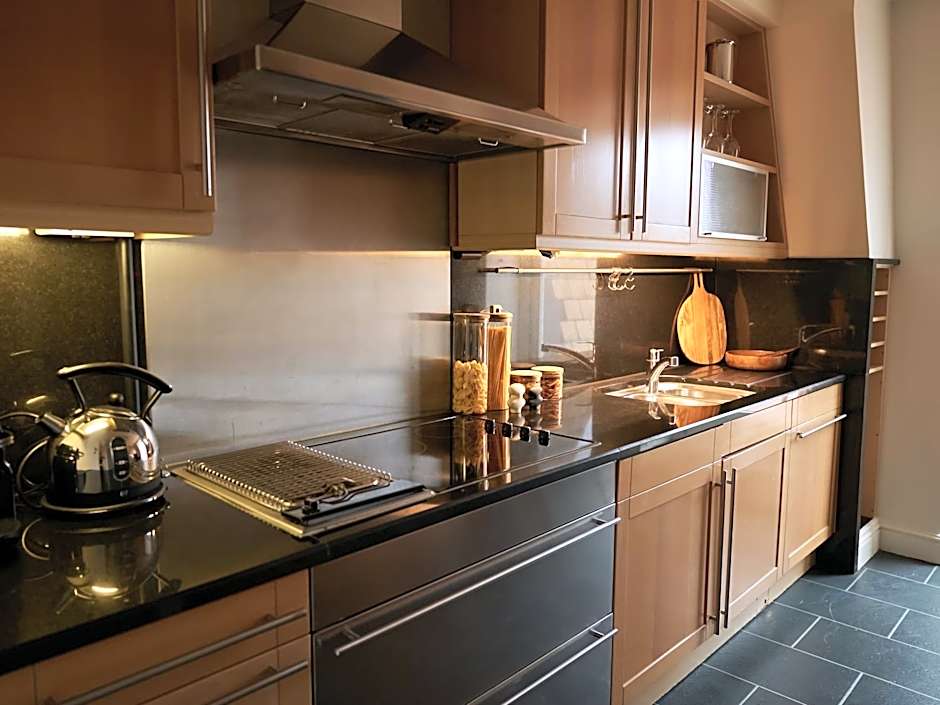 Europa House Apartments