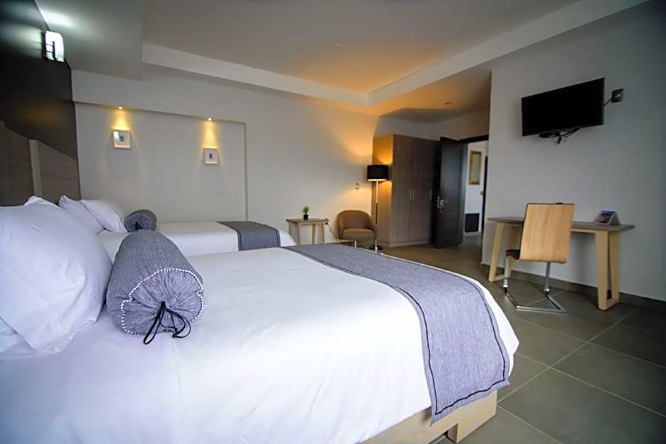 Maria Ines Hotel Suite