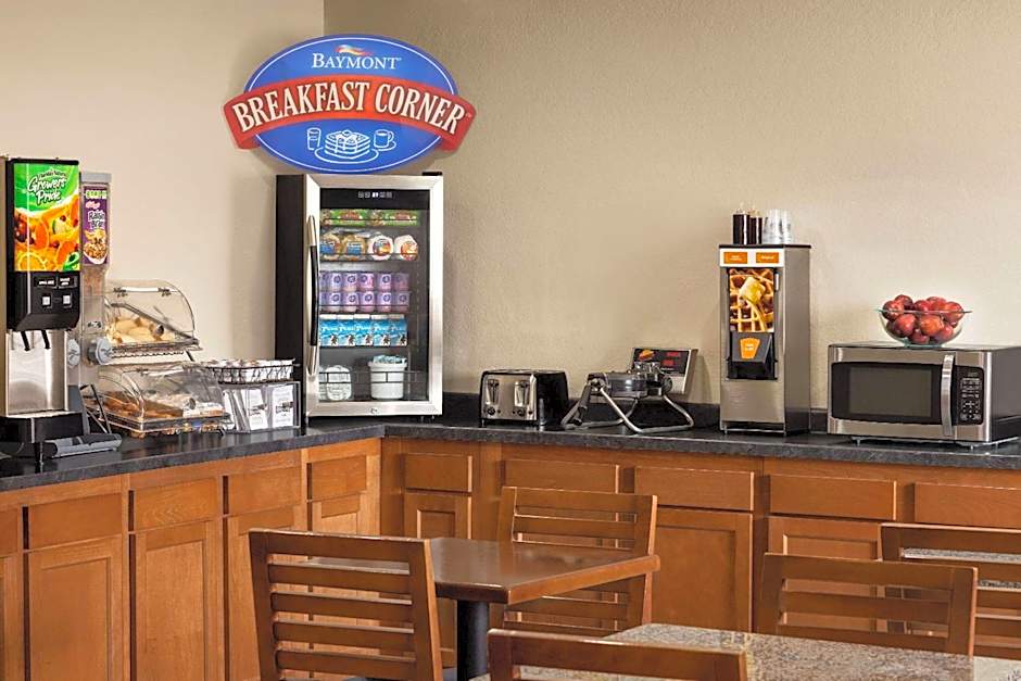Baymont by Wyndham Cedar Rapids