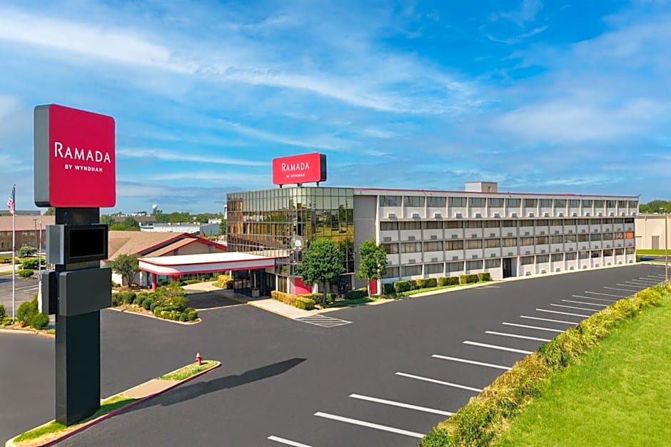 Ramada by Wyndham Tulsa Broken Arrow