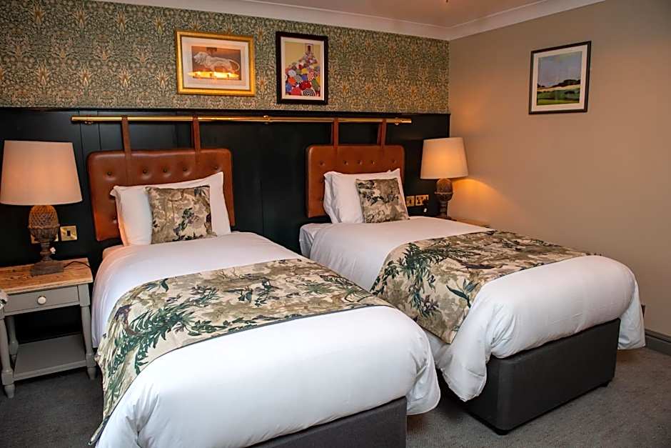 The Red Lion Inn by Chef & Brewer Collection