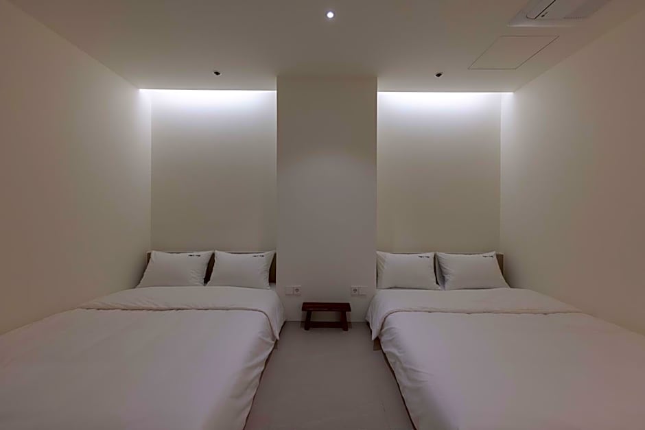 Meomulda Ga Gwangan Poolvilla