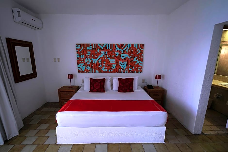 Emperador Vallarta Beachfront Hotel and Suites