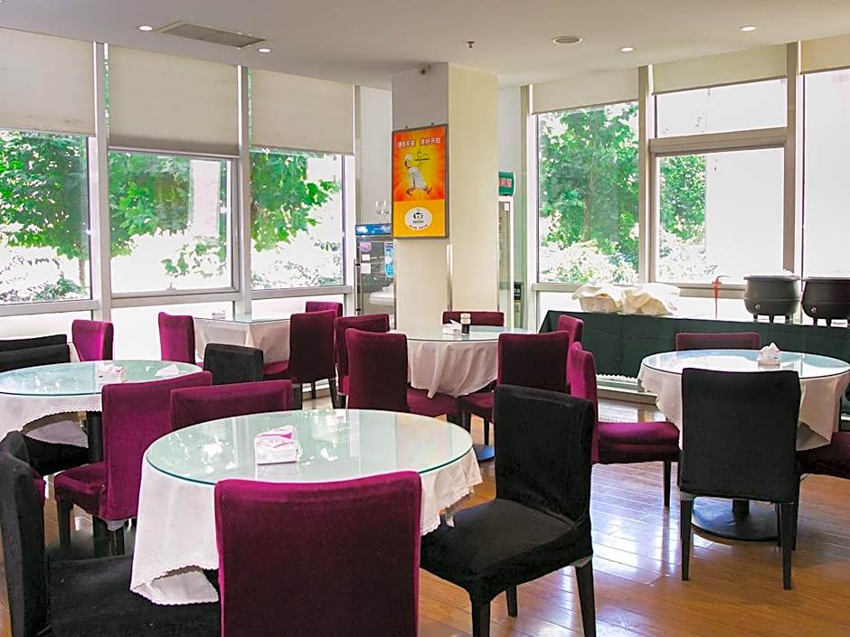 Super 8 Hotel Beijing Advanced Business Park – Beijing