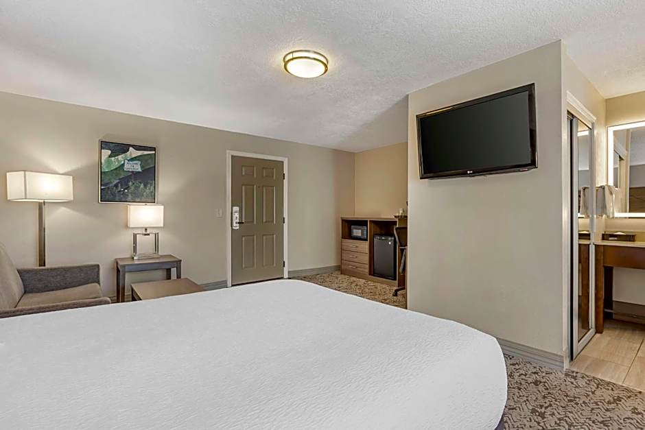 Best Western Plus Grand Manor Inn