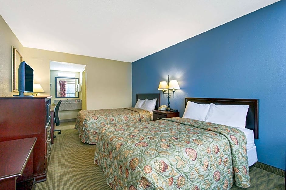 Days Inn by Wyndham Lexington