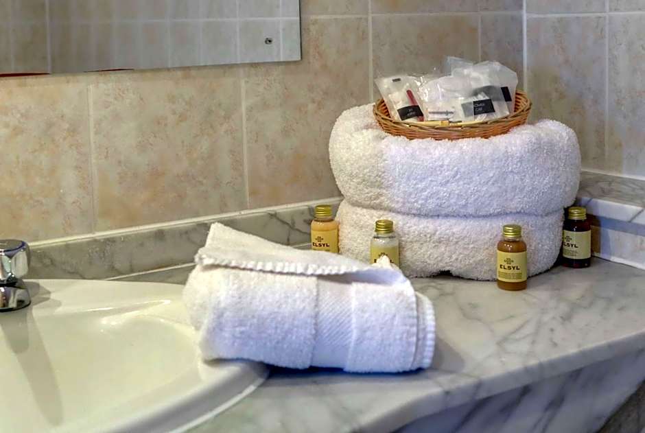 Best Western Plus Bentley Hotel, Leisure Club & Spa