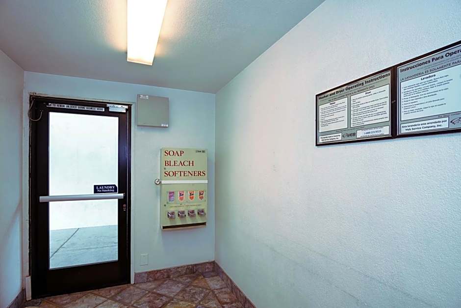 Motel 6-Reno, NV - West