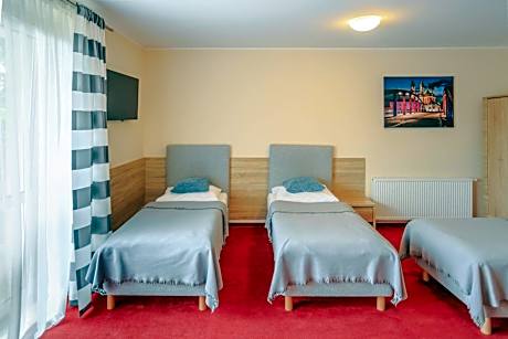 Quadruple Room with Shared Bathroom