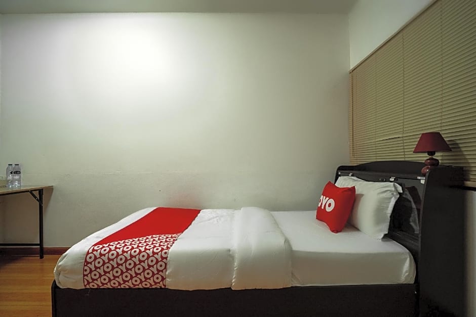 OYO 836 PK Residence