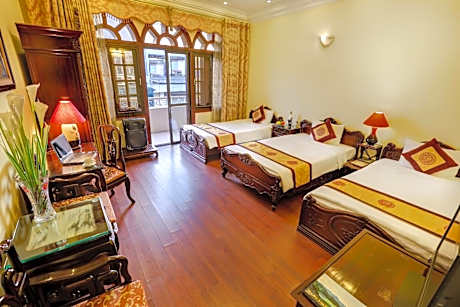 Deluxe Triple Room