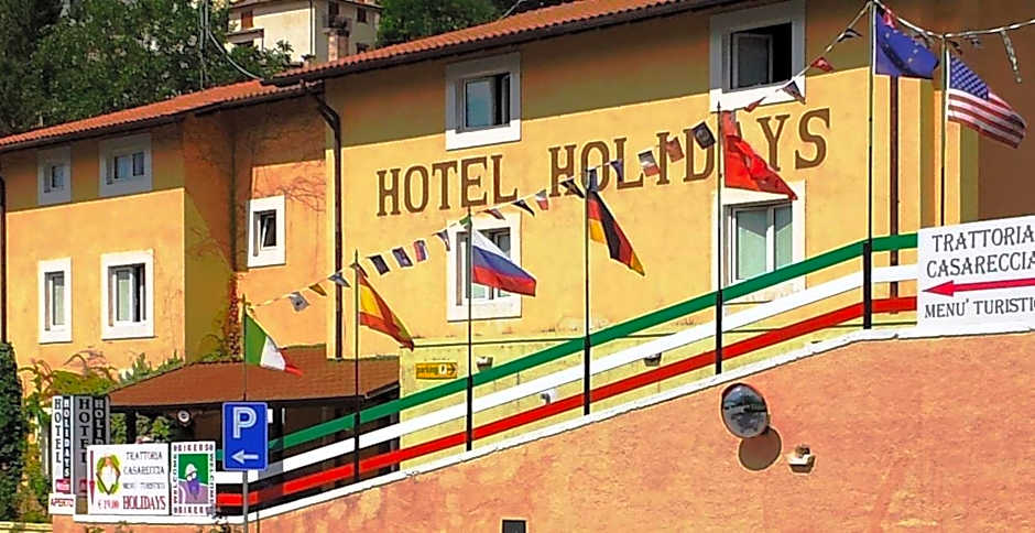 HOTEL HOLIDAYS a Barrea - Natura, Relax e Benessere nel Parco d'Abruzzo