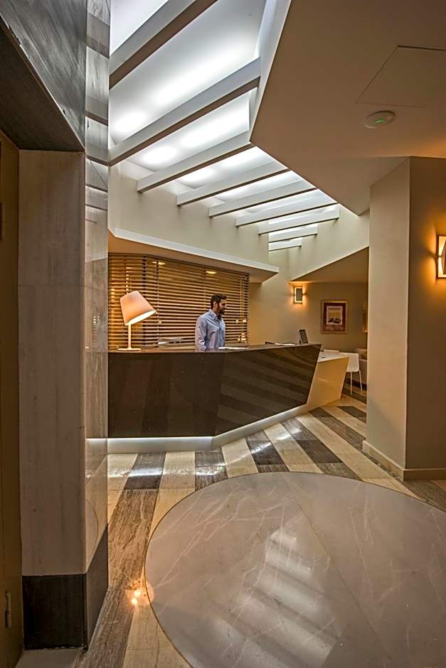 Swell Boutique Hotel