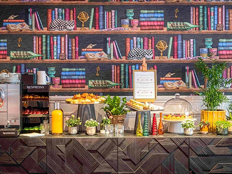 Mercure Paris Bercy Bibliotheque