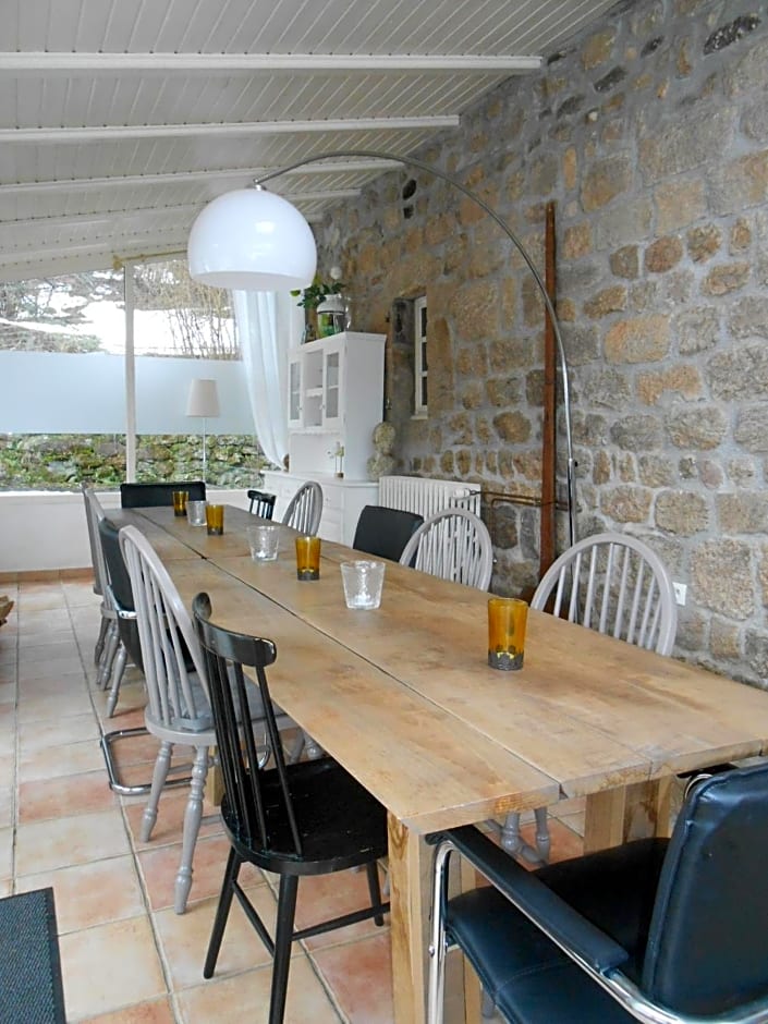 Les Grangeonnes, gîtes nature, piscine, bain nordique, sauna pour accueil familiale ou de groupe