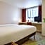 Greet Hotel Versailles - Voisins Le Bretonneux