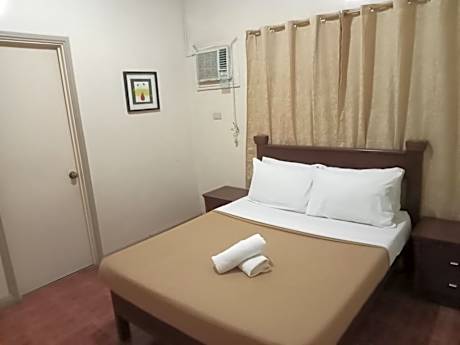 RedDoorz at Casa Marabella Villamonte Bacolod City