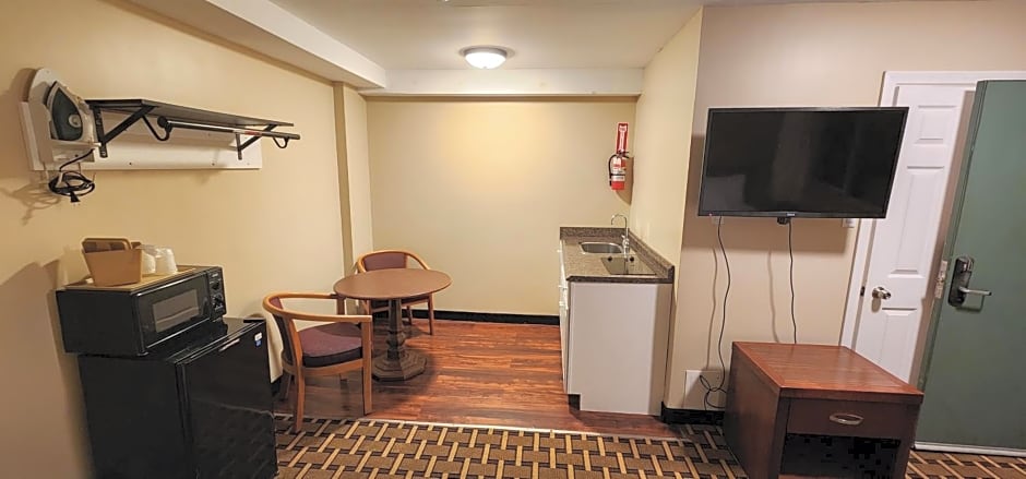 Nashoba Valley Inn & Suites