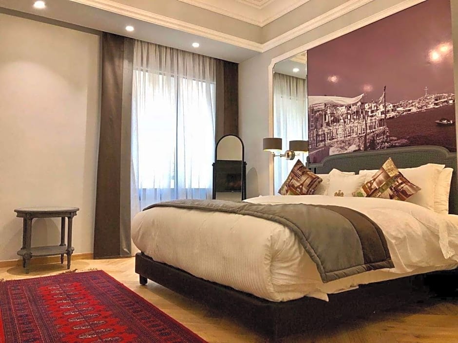 Le Bristol Hotel