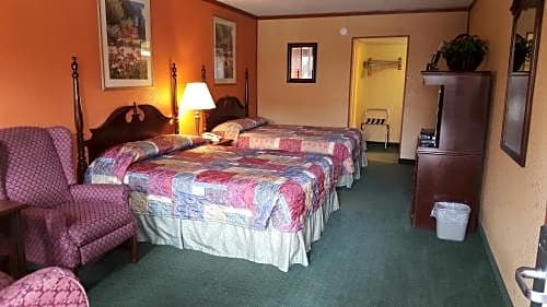 Foto 1 daripada 5 — Queen Room with Two Queen Beds - Non-Smoking