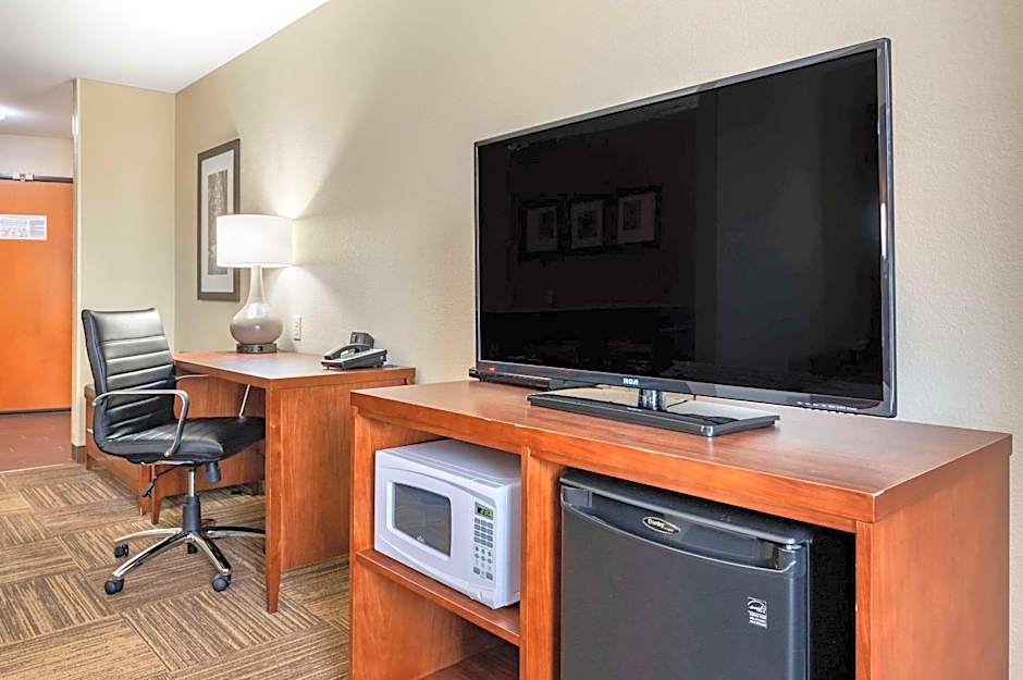 Comfort Suites Urbana Champaign, University Area