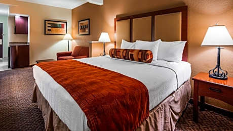 King Suite with Sofa Bed - Non-Smoking