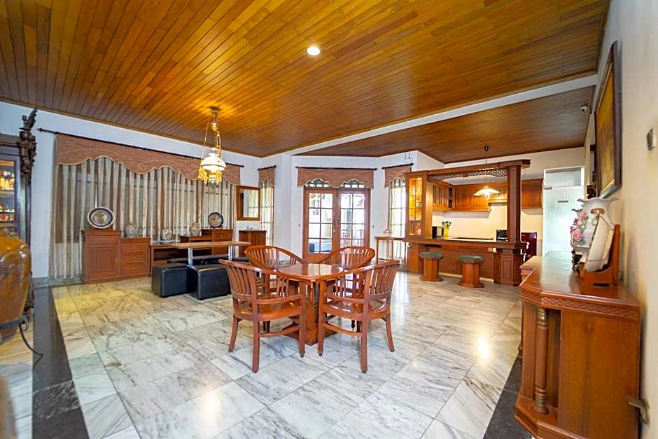 D Ajenk Boutique Villa By BHATARA