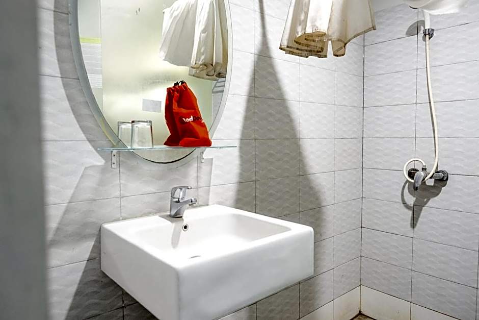 RedDoorz Plus at Sunrise Hotel Sanur