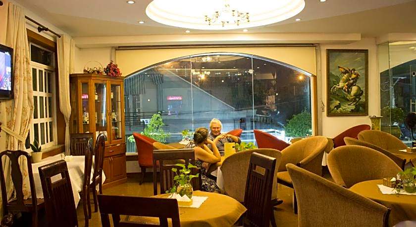 Hoa Phat Hotel & Apartment