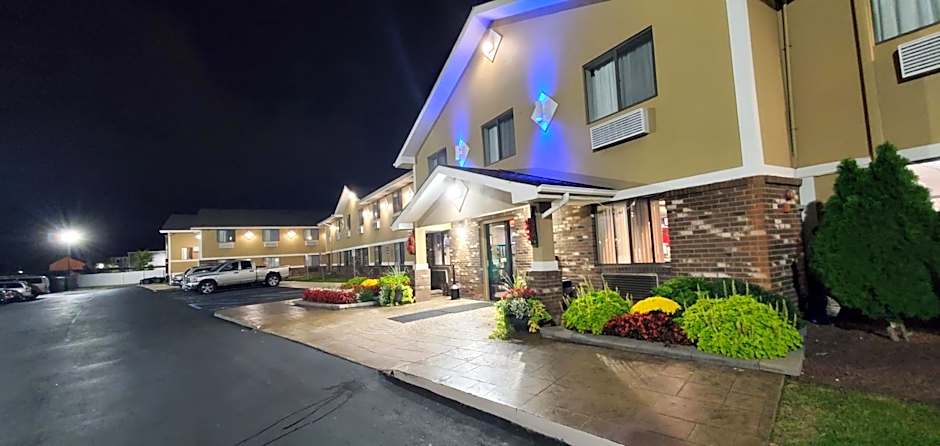 Super 8 by Wyndham Sterling Heights/Detroit Area
