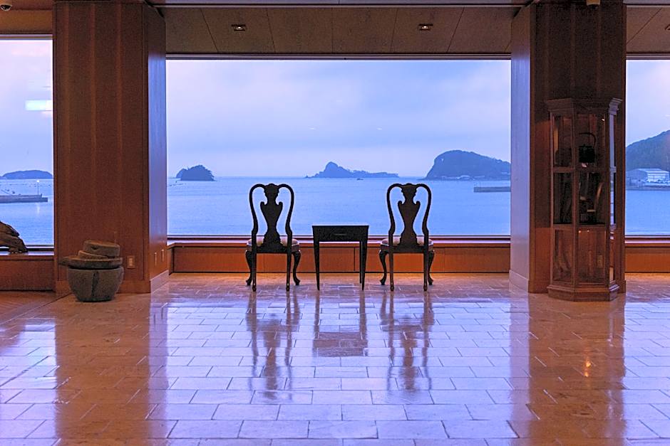  IKI RETREAT by Onko Chishin