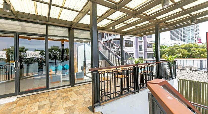 The Bedrooms Hostel Pattaya