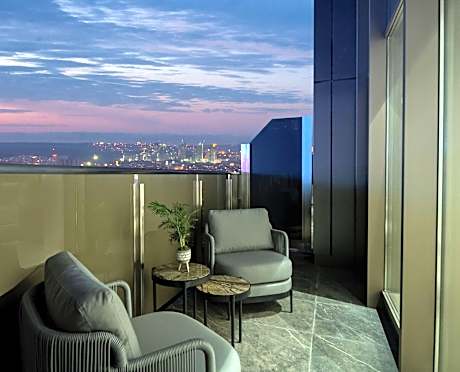 King Room with Terrace