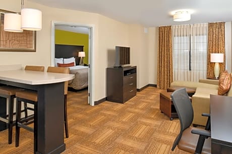 One-Bedroom King Suite