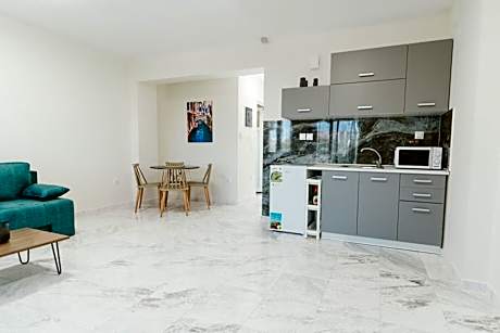 BLUE AND WHITE LUXURY suites