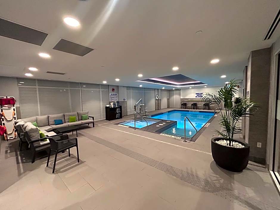 Hampton Inn by Hilton Kingston